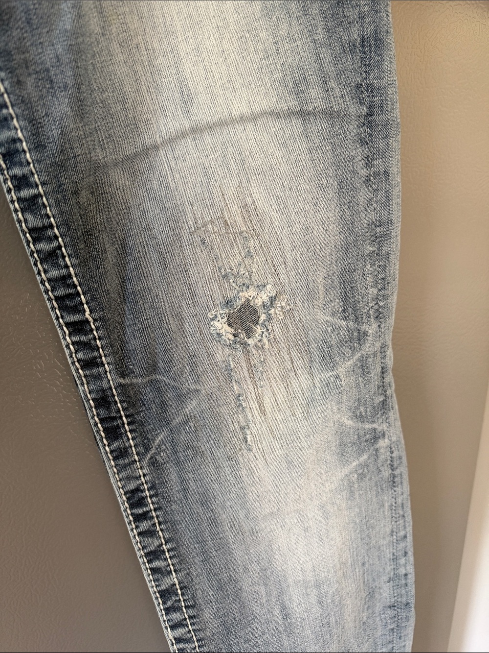 Miss Me Floral Cross Pocket Low Rise Skinny Jeans Size 29 - Picture 5 of 7